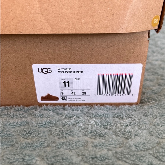 UGG Tan Suede Women's Shoes - Picture 2 of 11